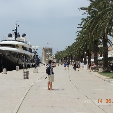 Apartments Naomi And Marsel Τρογκίρ Εξωτερικό φωτογραφία