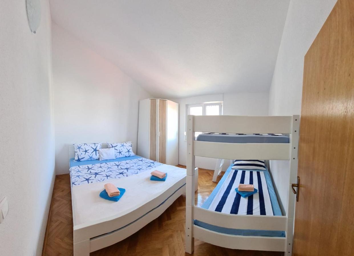 Apartments Naomi And Marsel Τρογκίρ Εξωτερικό φωτογραφία