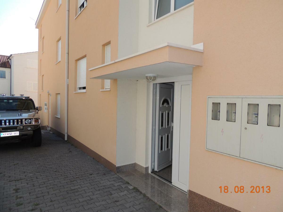 Apartments Naomi And Marsel Τρογκίρ Εξωτερικό φωτογραφία