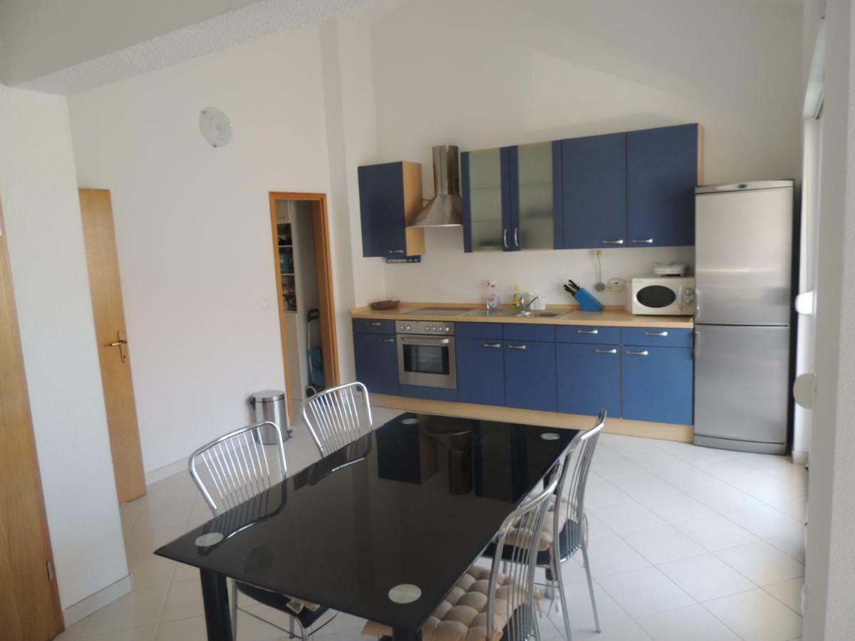 Apartments Naomi And Marsel Τρογκίρ Εξωτερικό φωτογραφία