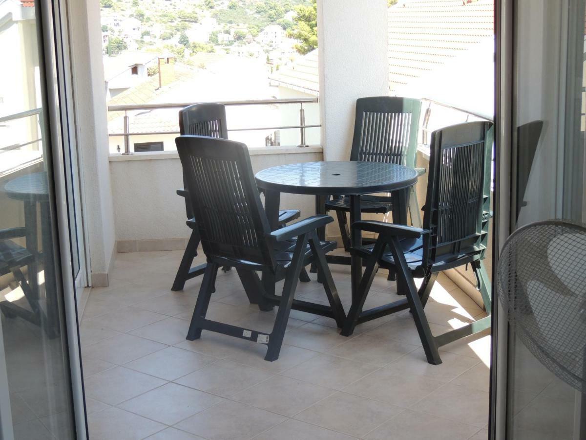 Apartments Naomi And Marsel Τρογκίρ Εξωτερικό φωτογραφία
